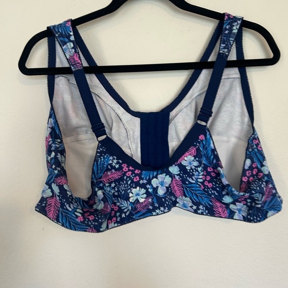 Comfort Choice Floral
Plus Size Cotton Front-Close Wireless Bra 52C - Picture 3 of 6